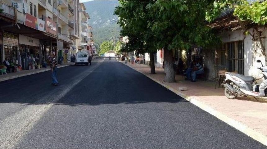 B&uuml;y&uuml;kşehirden G&uuml;ndoğmuş Sokaklarına Sıcak Asfalt