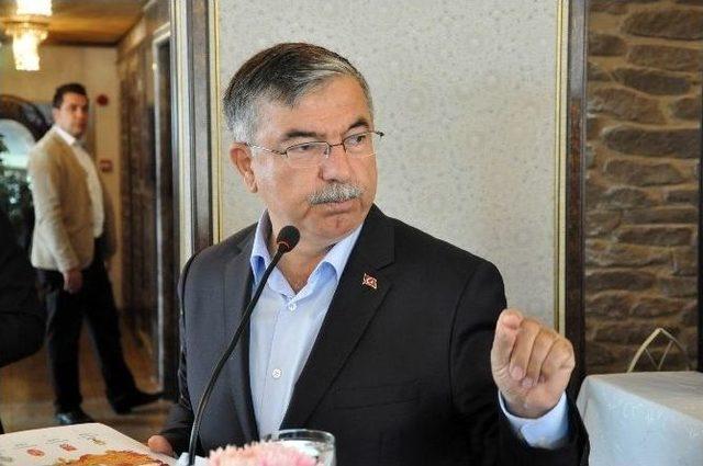 Milli Savunma Bakanı İsmet Yılmaz: 2
