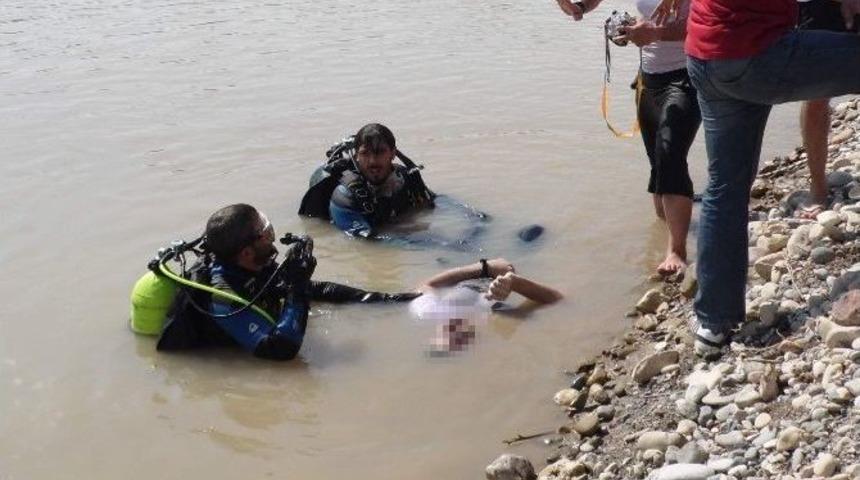 Suya D&uuml;şen Kızı Kurtarmak İsteyen İki Kardeş Hayatını Kaybetti