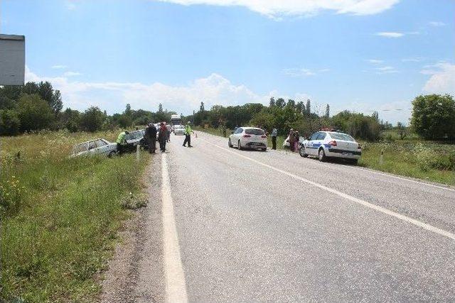 Zincirleme Kazada 2 Kişi Yaralandı 1