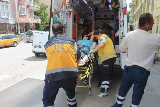 Zincirleme Kazada 2 Kişi Yaralandı 3