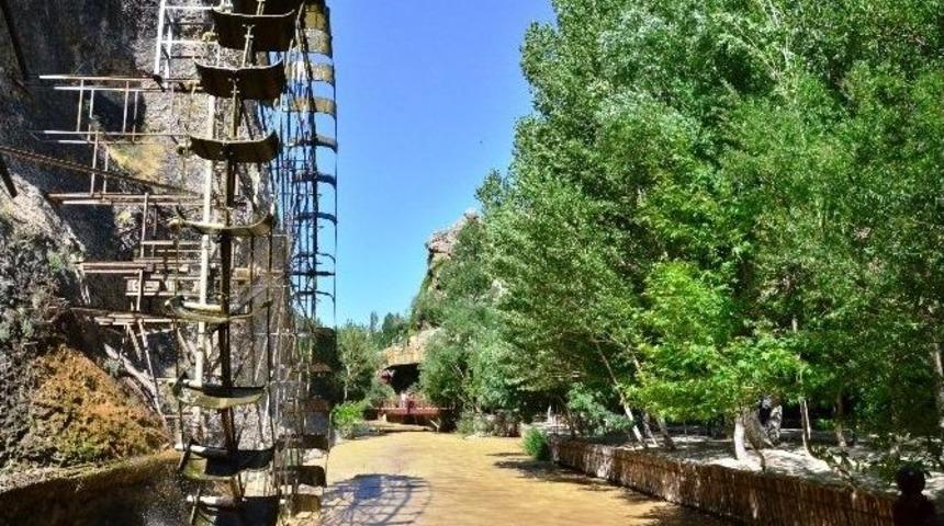 Tohma &Ccedil;amur Aktı