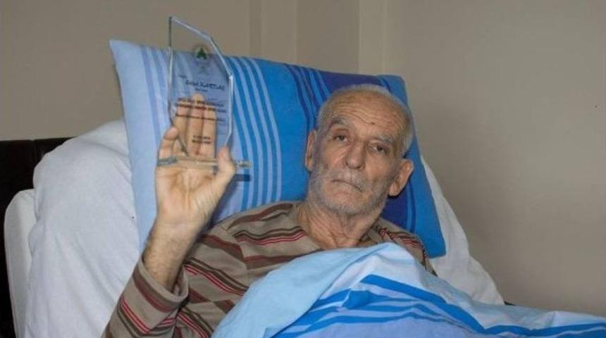 Duayen Gazeteci Sel&ccedil;uk Kardaş Toprağa Verildi