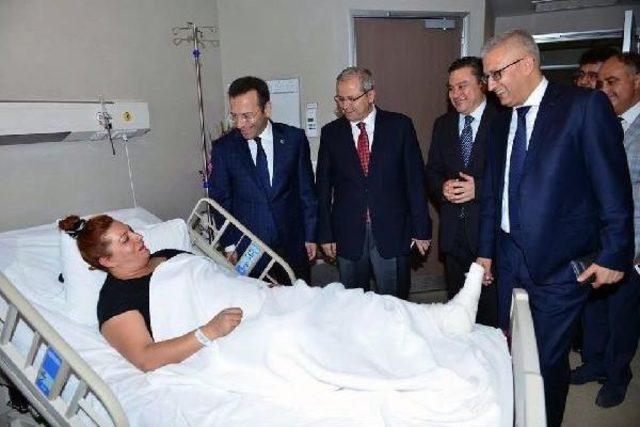 Bakan Yılmaz'dan, Dha Muhabiri Canan Altıntaş'a Geçmiş Olsun Ziyareti