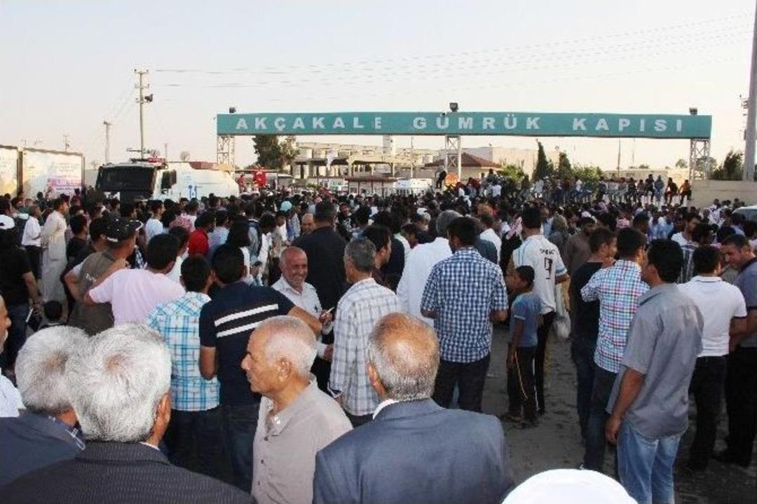 On Binlerce Suriyeli T&uuml;rkiye&rsquo;ye Ge&ccedil;iş Yaptı