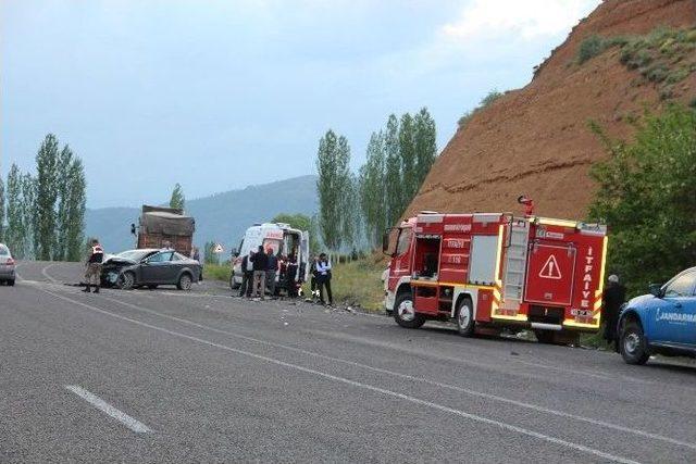 Oltu’da Trafik Kazası: 1 Ölü, 1 Yaralı