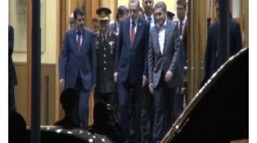 Cumhurbaşkanı Erdoğan İstanbul'a D&ouml;nd&uuml;