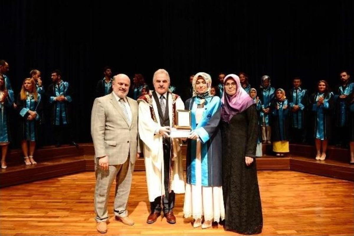 Sa&uuml; Tıp Fak&uuml;ltesi&rsquo;nde Mezuniyet T&ouml;reni D&uuml;zenlendi