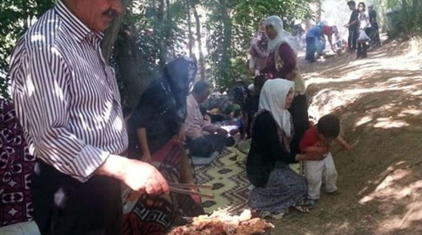 (&ouml;zel Haber) - Aileler Gevaş&rsquo;a Akın Etti