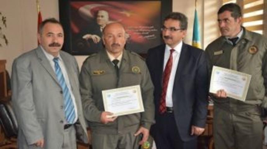 Orman İşletme M&uuml;d&uuml;rl&uuml;klerindeki Başarılı Personele Teşekk&uuml;r Belgesi Verildi