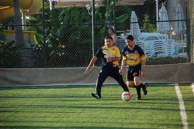 Didim Fb Spor Okulları Yoğun Bir Katılımla A&ccedil;ıldı 2