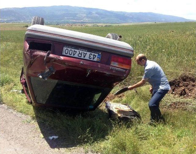 Sürücü, Otomobil Kullanırken Kalp Krizi Geçirdi: 2 Yaralı 1