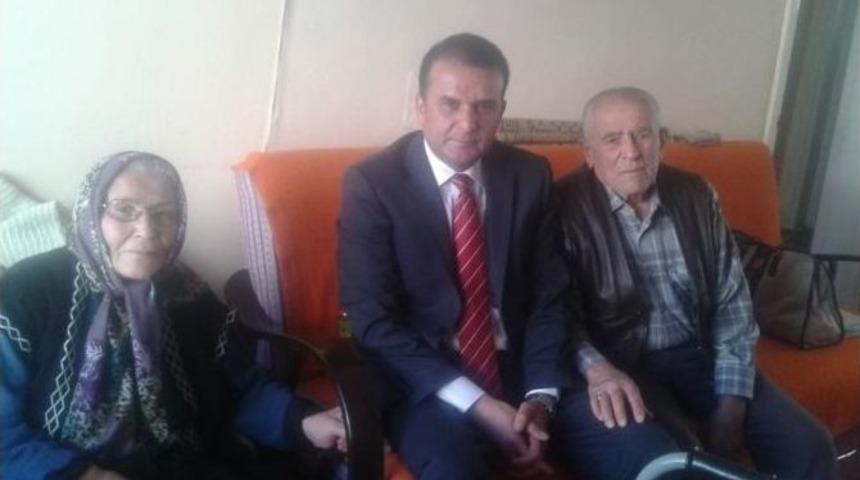 Sağlık Y&ouml;neticileri Ev Ev Geziyor