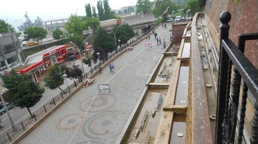 K&uuml;lt&uuml;r Tepesi&rsquo;ndeki Şelale Bakıma Alınıyor