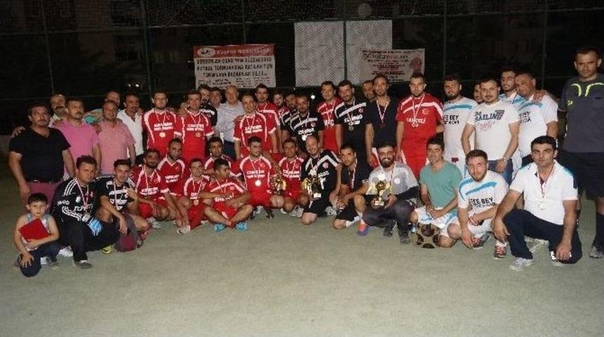 Turnuvanın Galibi Uncalı