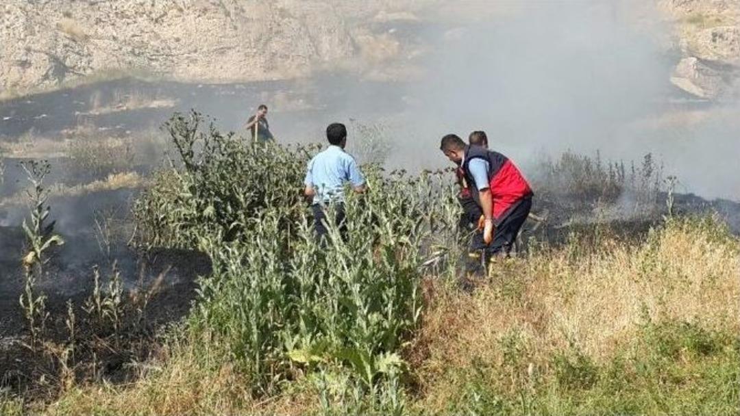 Van Kalesi&rsquo;nde Ot Yangını