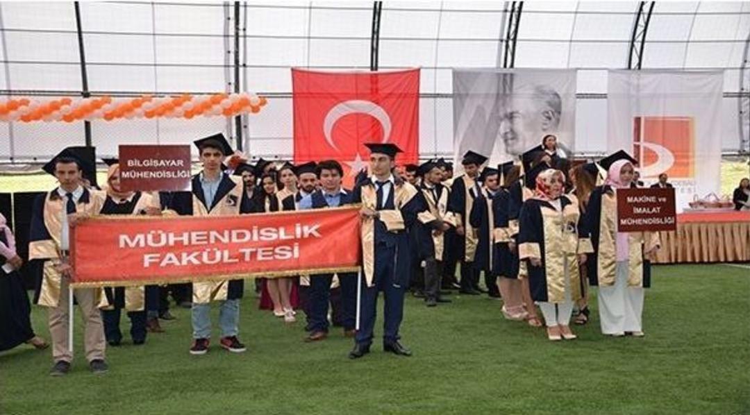 Bilecik Şeyh Edebali &Uuml;niversitesi&rsquo;nde Mezuniyet T&ouml;reni