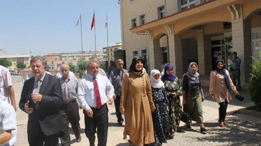 Hdp&rsquo;li Siirt Milletvekilleri Mazbatalarını Aldı