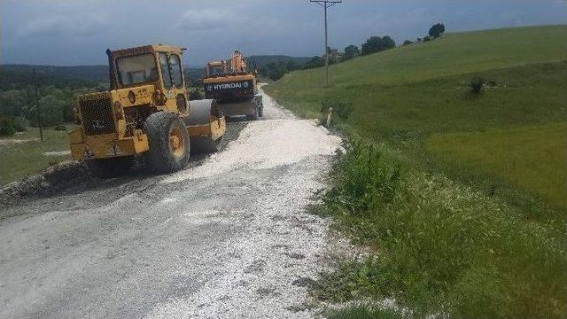 Yağışların Bozduğu Yollar Onarılıyor