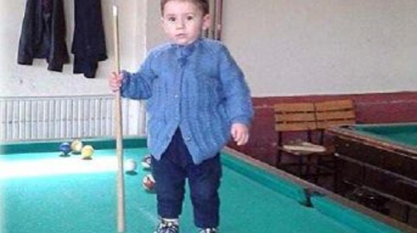 Kamyonetin Altında Kalan Minik Veli, &Ouml;ld&uuml;