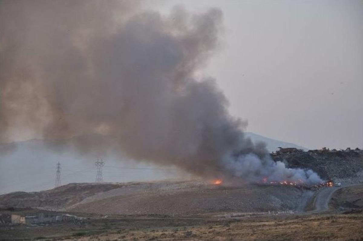 Harmandalı &Ccedil;&ouml;pl&uuml;ğ&uuml;nde Yangın