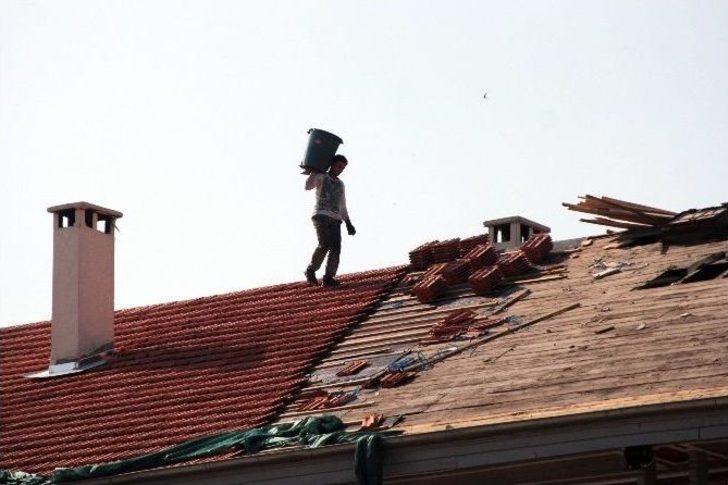 İşçiler Ölümün Kıyısında Böyle Çalıştı G1