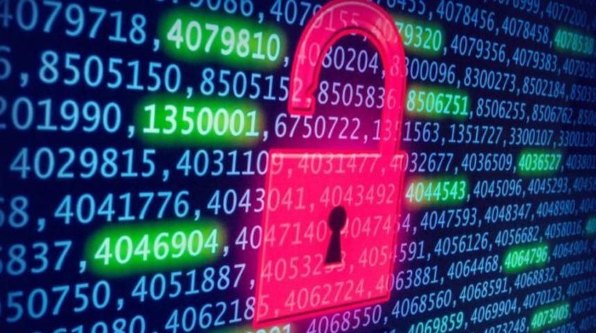 Siber hırsızlık &ccedil;eteleri iki a&ccedil;ığı birden kullandılar 