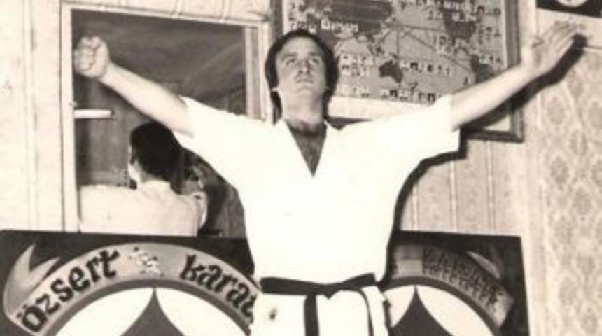 B&uuml;y&uuml;k Usta Ferhat &Ouml;zsert Dualarla Defnedildi