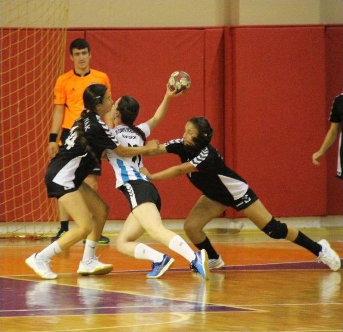 Yıldız Bayanlar T&uuml;rkiye Hentbol Şampiyonası Başladı