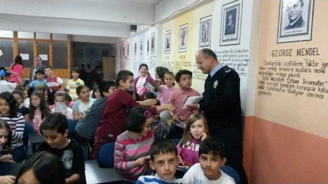 Polisten Bin 500 &Ouml;ğrenciye Trafik Eğitimi 3