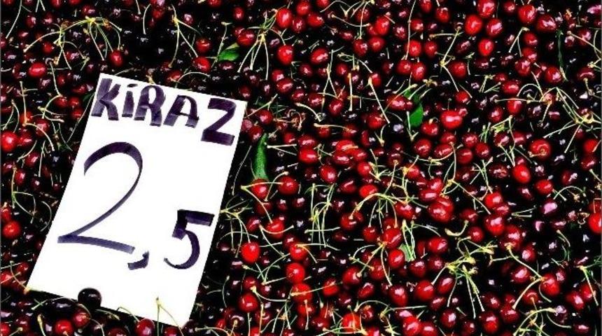 Kirazın Anavatanı Giresun&rsquo;da Tokat Ve İzmir Kirazı Satılıyor