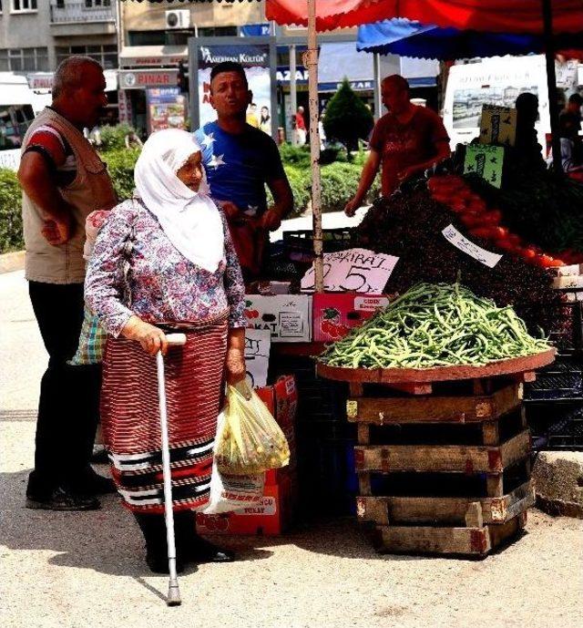 Kirazın Anavatanı Giresun’da Tokat Ve İzmir Kirazı Satılıyor