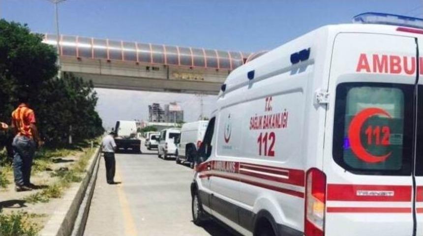 Van&rsquo;da Trafik Kazası: 1 &Ouml;l&uuml;, 1 Yaralı