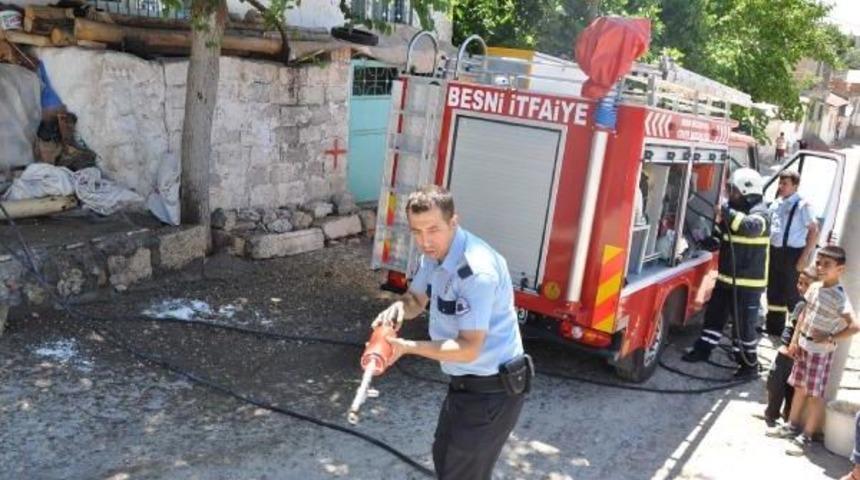 &Ccedil;atıda Pişirilen Yemek Yangına Neden Oldu