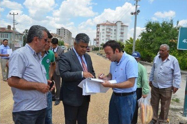 Başkan Özgüven Yol Çalışmalarını İnceledi