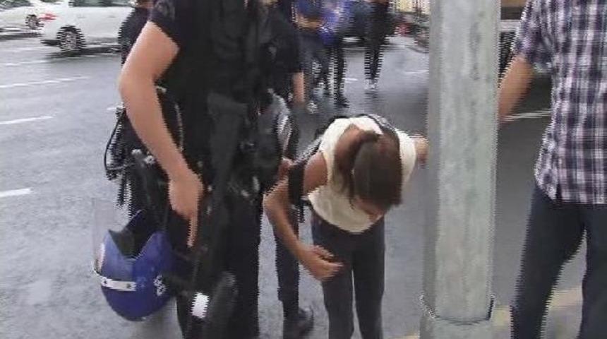 Cumhurbaşkanlığı Sarayı &Ouml;n&uuml;nde 'berkin Elvan' Eylemi : 9 G&ouml;zaltı