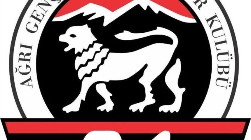 Ağrı Gen&ccedil;lerbirliği Spor Sezgin &Ccedil;elik İle Anlaştı