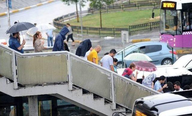 İstanbul’da Sağanak Yağış