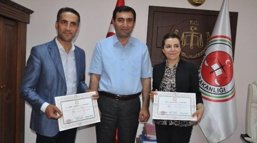 Muş&rsquo;ta Hdp&rsquo;li Milletvekilleri Mazbatalarını Aldı