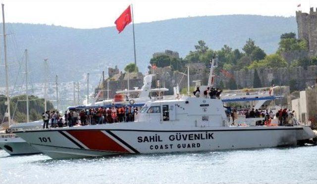 Sahil Güvenlik Botu Değil, Sanki Kaçak Teknesi