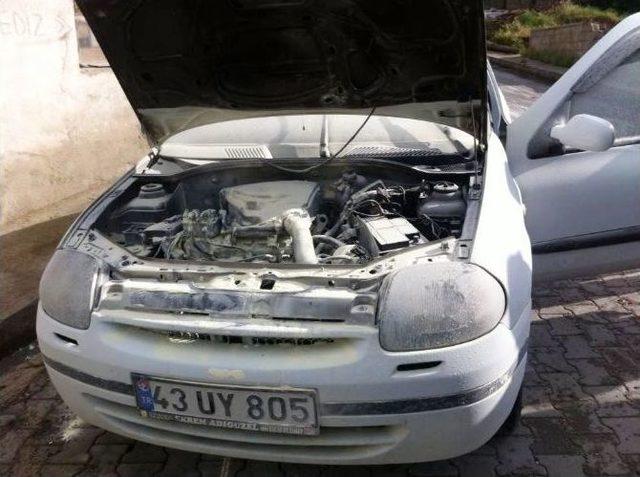 Hisarcık&rsquo;ta Seyir Halindeki Otomobilde Yangın 1