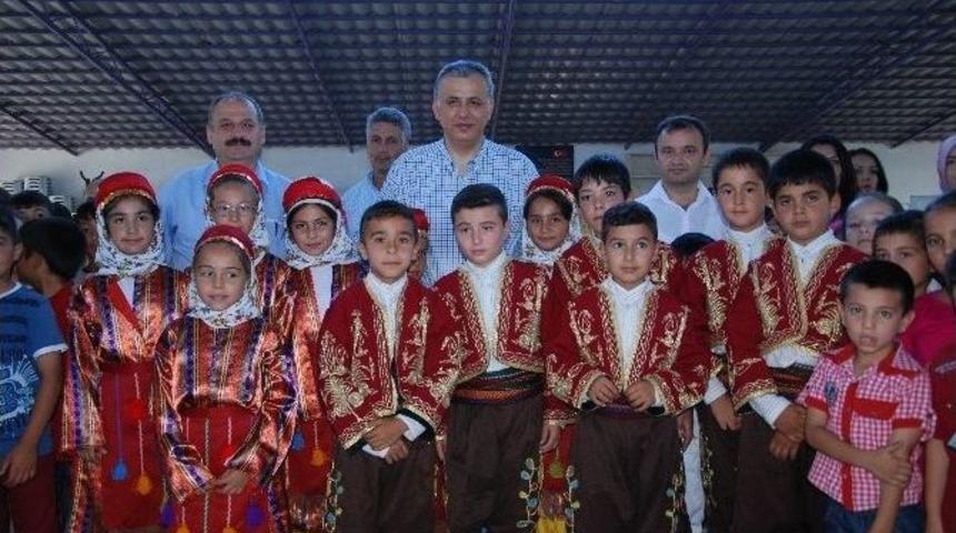 Kitap Okuma Yarışmasında Dereceye Girenler &Ouml;d&uuml;llendirildi