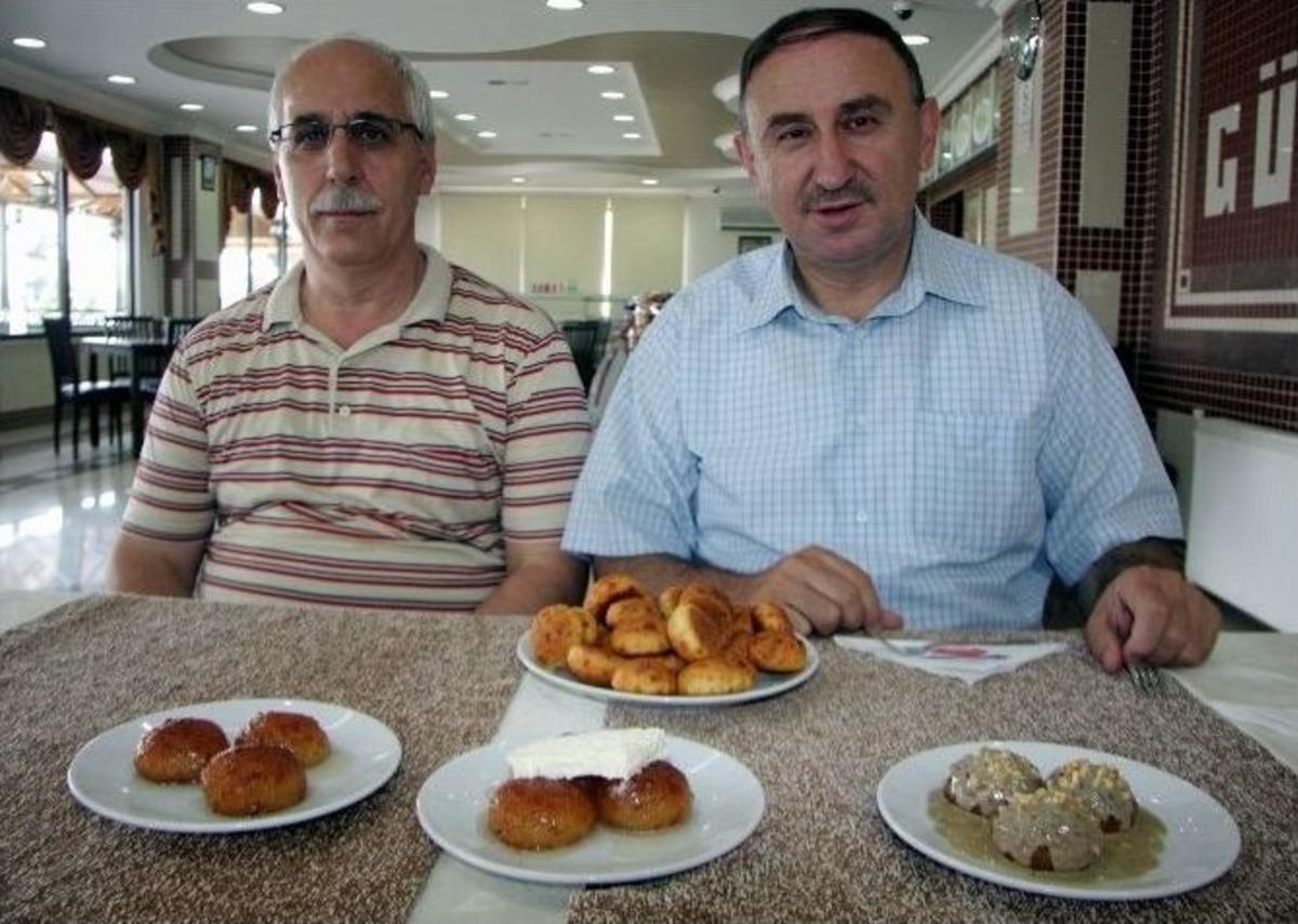 Ramazanın Vazge&ccedil;ilmez Lezzeti Kemalpaşa Peynir Tatlısına Talep Patlaması