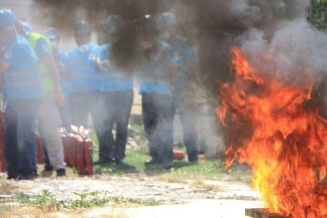 Eyüp Belediyesi Personeli Deprem Tatbikatından Tam Not Aldı