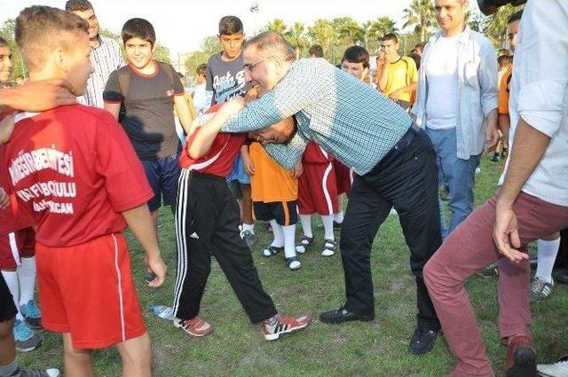 Y&uuml;reğir&rsquo;de Yaz Futbol Okulu Başladı 2