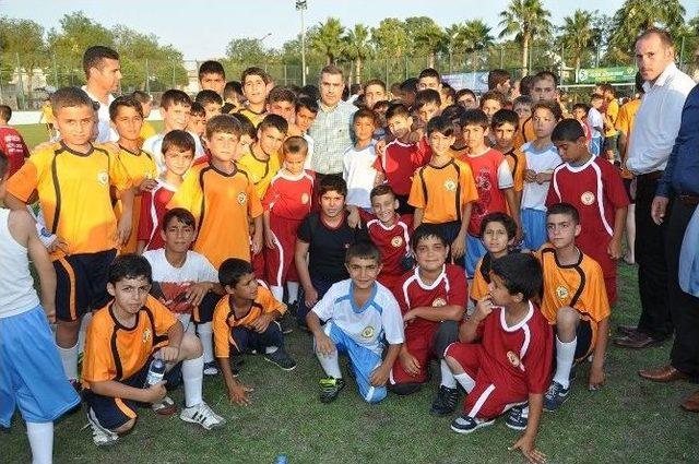 Yüreğir’de Yaz Futbol Okulu Başladı