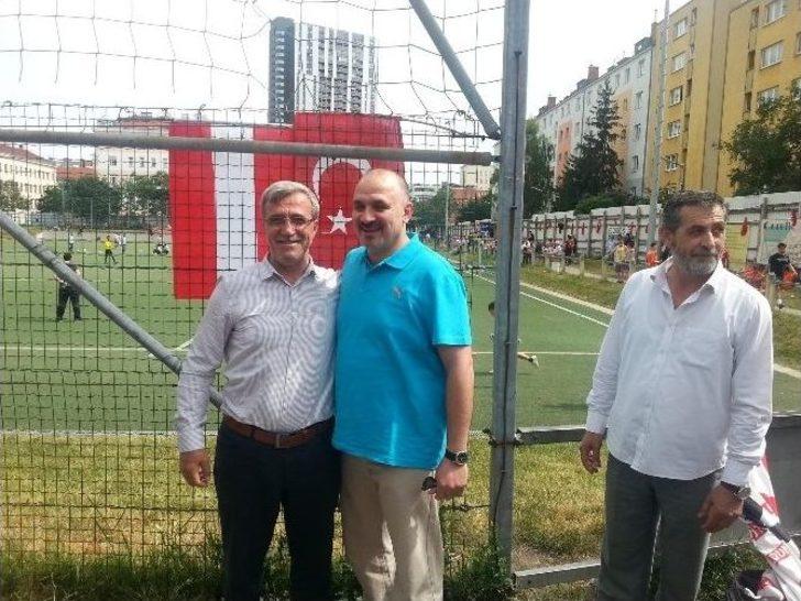 Başkan Akcan Avusturya’da Hemşehrileri İle Buluştu G3