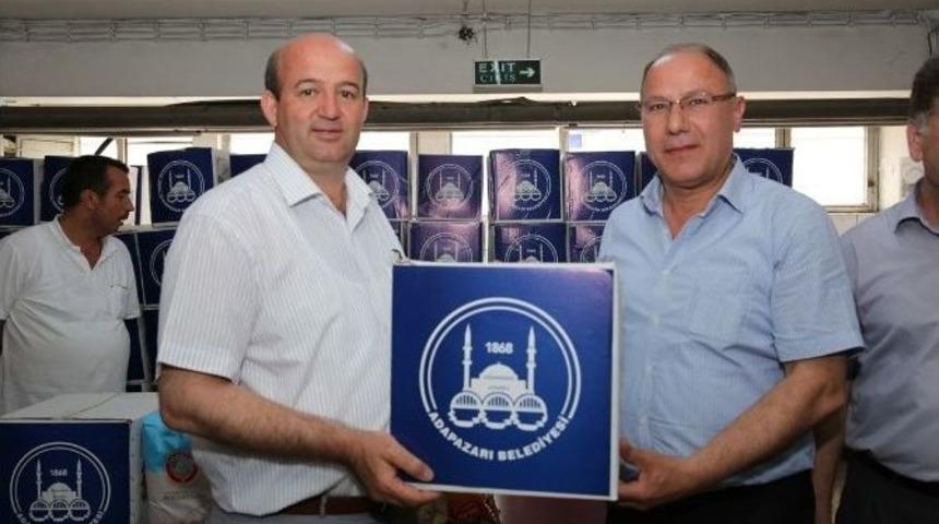 Adapazarı Belediyesi Personele Erzak Dağıttı