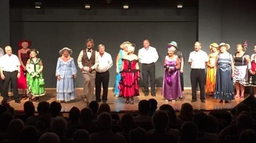 Didim&rsquo;de Yabancılar Kardiyoloji B&ouml;l&uuml;m&uuml;ne Destek İ&ccedil;in Oynadı