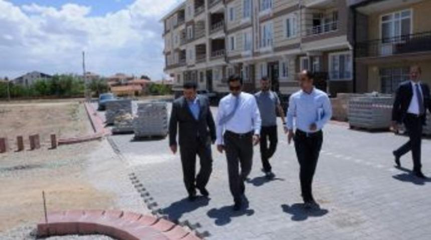 Kırşehir Belediyesi Sert Zemin &Ccedil;alışmalarına Devam Ediyor